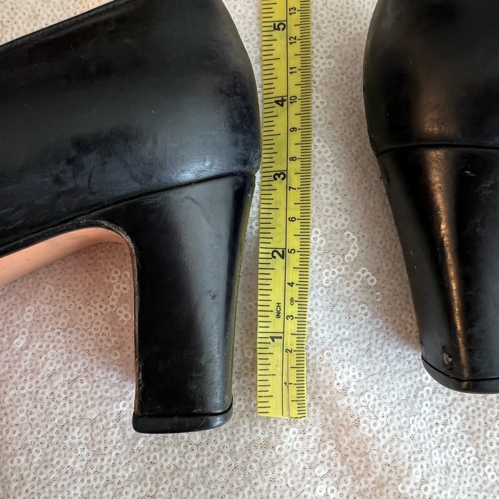 Vintage 1970s 1980s Salvatore Ferragamo Black Italian Leather Heels Gold Accent - Picture 13 of 17